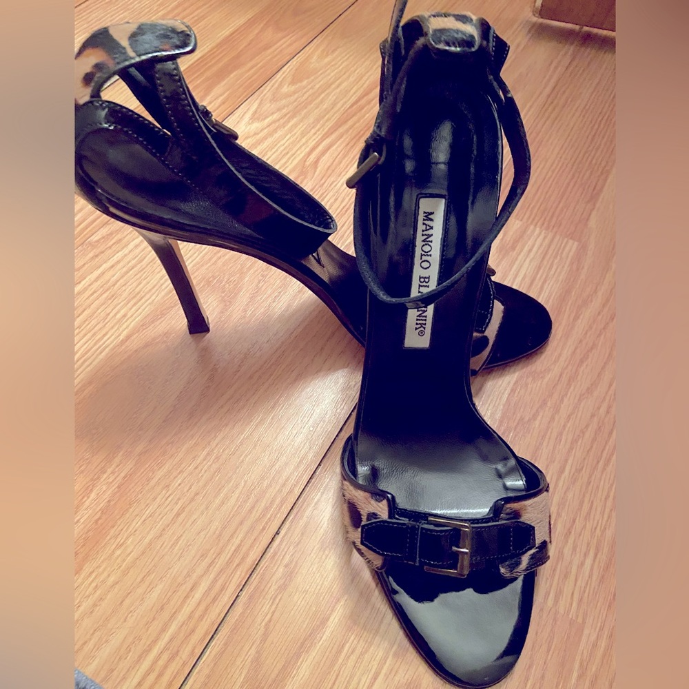 Manolo Blahnik Peep-toe Patent Leather Size 9
